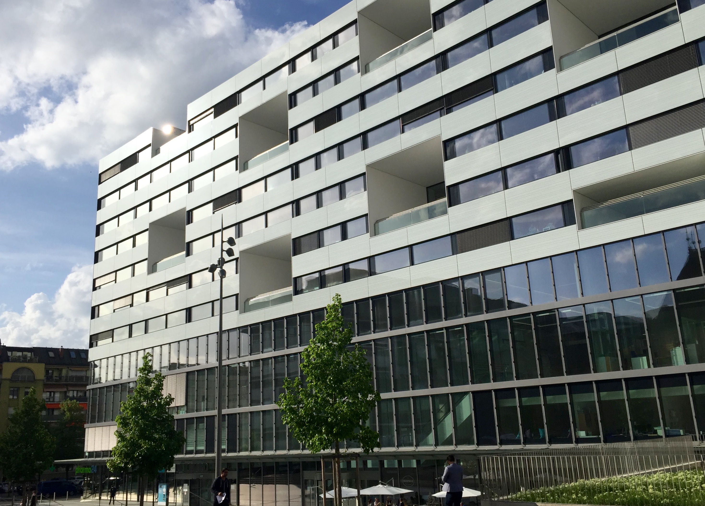 Hopitaux universitaires de Geneve - urgences HUG