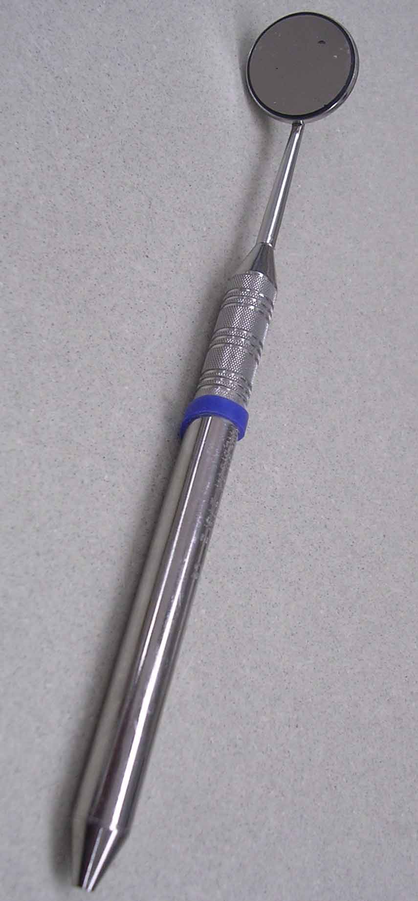 Miroir dentaire - instrument d'examen